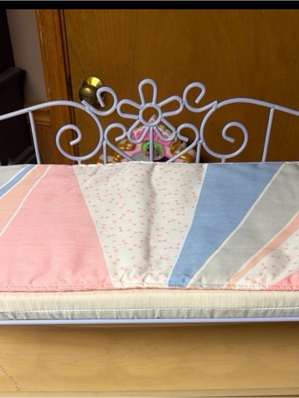 Battat Our Generation Lavender Scroll Day Bed
